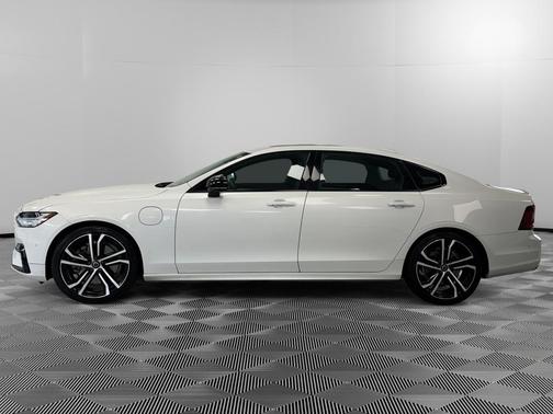 2022 Volvo S90 Ocean Race