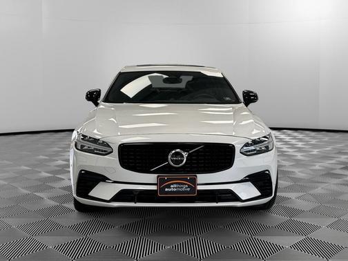 2022 Volvo S90 Ocean Race