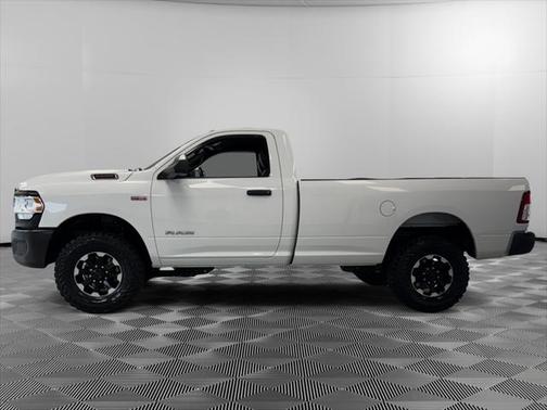 2022 RAM 2500 Tradesman Regular Cab 4x4 8' Box