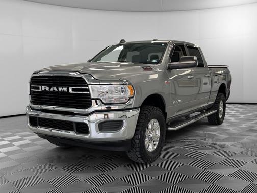 2019 RAM 2500 Big Horn Crew Cab 4x4 6'4' Box