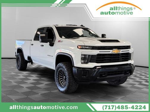 Summit White 2024 Chevrolet Silverado 2500 Custom