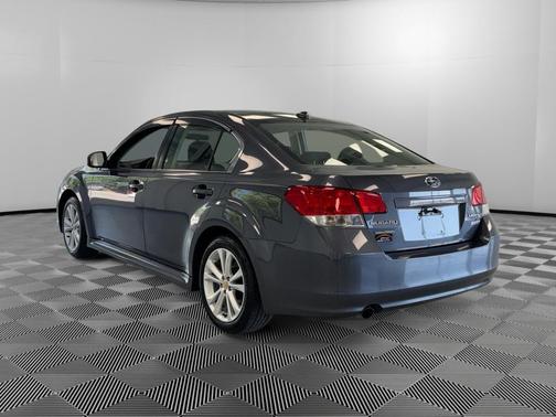 Carbide Gray Metallic 2014 Subaru Legacy Premium