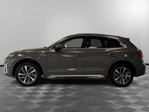 2024 Audi Q5 45 S line Premium Plus
