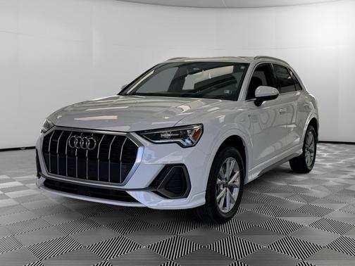 2024 Audi Q3 Premium 45 TFSI S line quattro Tiptronic