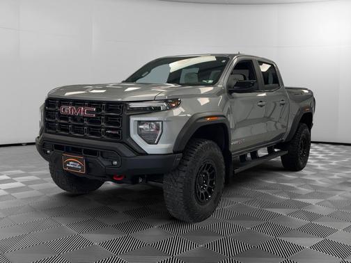Sterling Metallic 2024 GMC Canyon AT4X