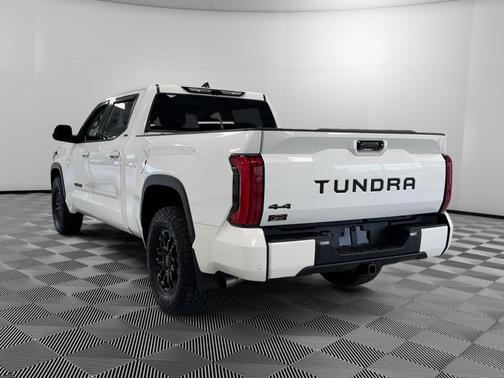 White 2022 Toyota Tundra SR5