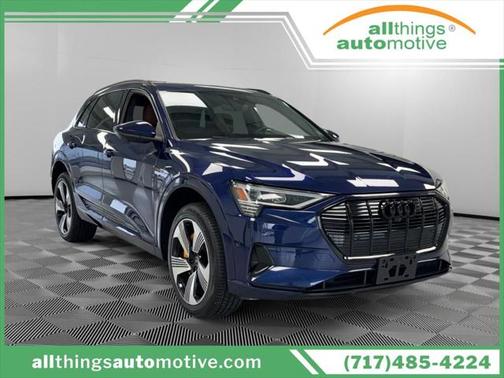 2022 Audi e-tron Premium Plus