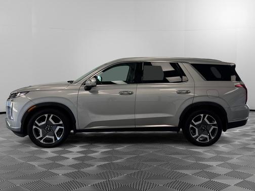 Typhoon Silver 2024 Hyundai PALISADE Limited