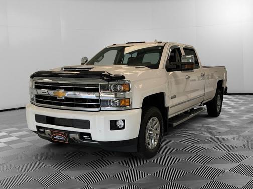 Iridescent Pearl Tricoat 2019 Chevrolet Silverado 3500 High Country