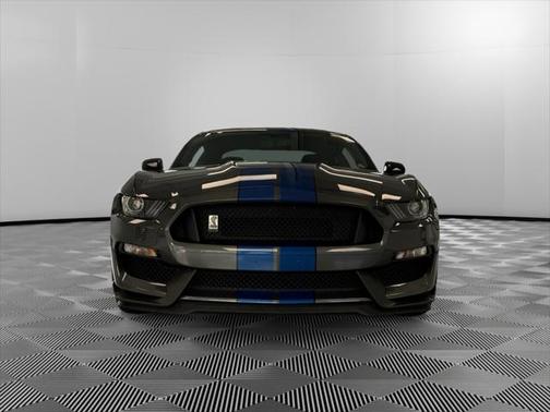 2017 Ford Shelby GT350 Base