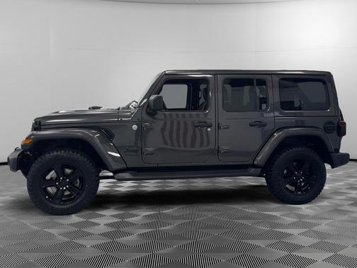 Granite Crystal Metallic Clearcoat 2019 Jeep Wrangler Unlimited Sahara