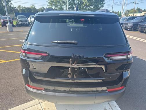 2025 Jeep Grand Cherokee L Altitude