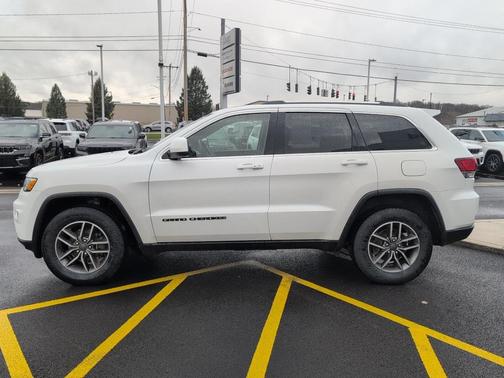 2020 Jeep Grand Cherokee Laredo