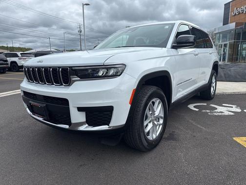 Bright White Clearcoat 2026 Jeep Grand Cherokee L Altitude