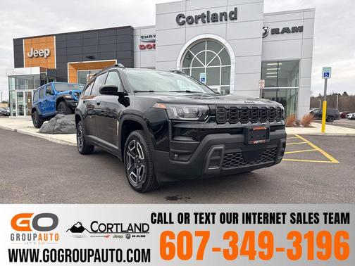 Diamond Black Crystal Pearlcoat 2026 Jeep Cherokee Limited