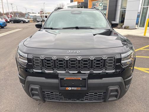 Diamond Black Crystal Pearlcoat 2026 Jeep Cherokee Limited