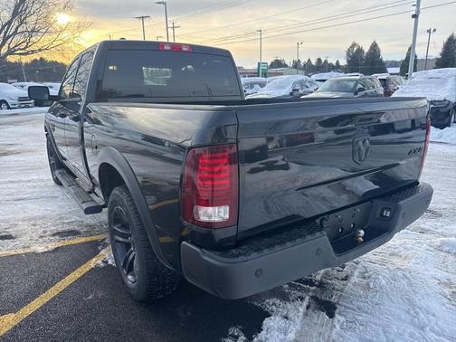 2022 RAM 1500 Classic Warlock Quad Cab 4x4 6'4' Box