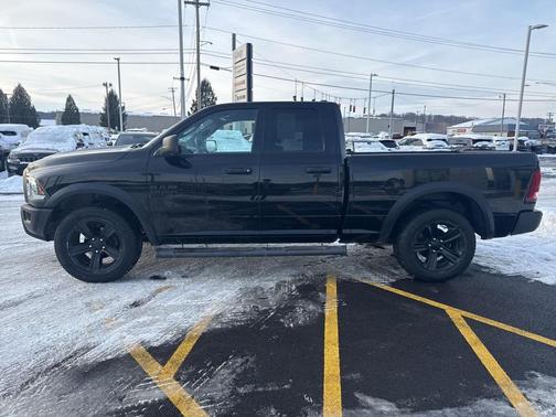 2022 RAM 1500 Classic Warlock Quad Cab 4x4 6'4' Box