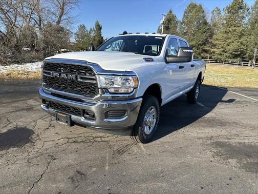 2024 RAM 2500 Tradesman Crew Cab 4x4 6'4' Box