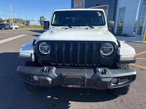 2022 Jeep Gladiator Willys 4x4