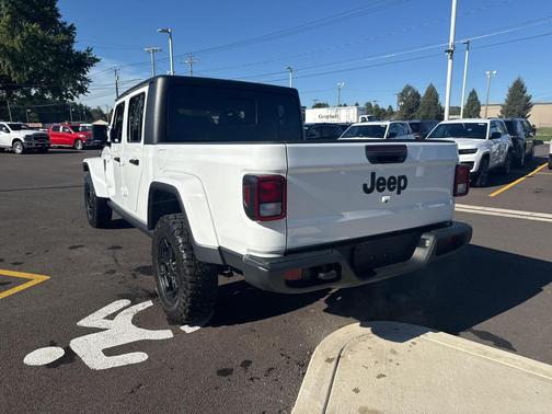 2022 Jeep Gladiator Willys 4x4