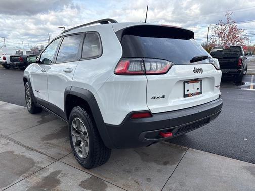 Bright White Clearcoat 2022 Jeep Cherokee Trailhawk