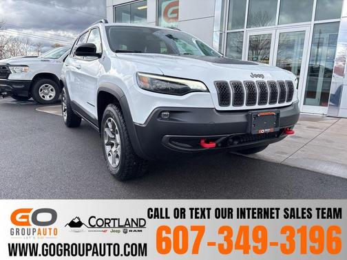 Bright White Clearcoat 2022 Jeep Cherokee Trailhawk