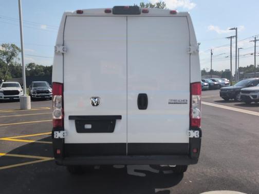 2025 RAM ProMaster 2500 Tradesman