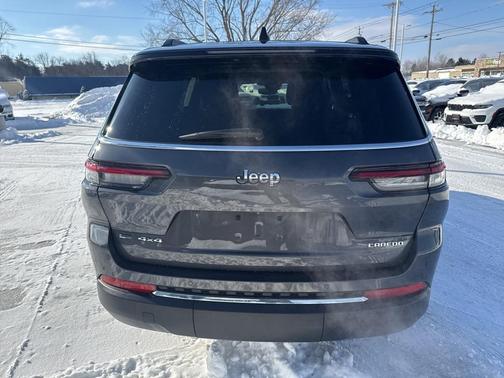 2023 Jeep Grand Cherokee L Laredo