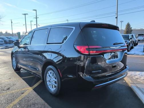 2026 Chrysler Pacifica L
