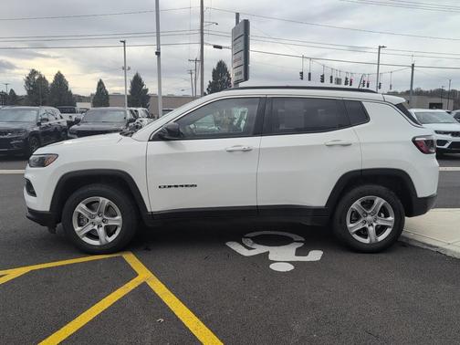 2023 Jeep Compass Latitude