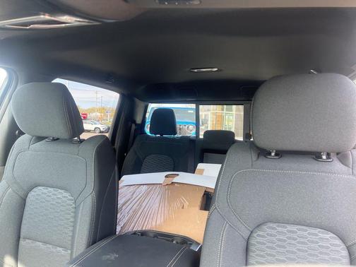 Silver Zynith 2026 RAM 1500 Big Horn/Lone Star