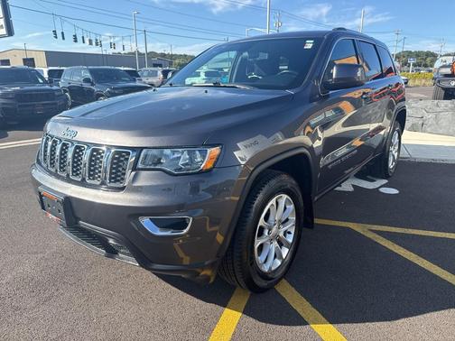 2021 Jeep Grand Cherokee Laredo