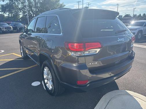 2021 Jeep Grand Cherokee Laredo