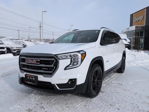 2024 GMC Terrain AWD AT4
