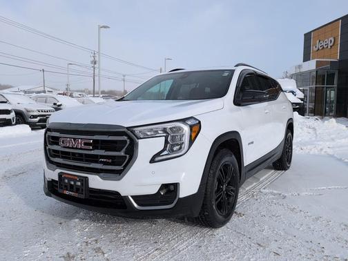 2024 GMC Terrain AWD AT4