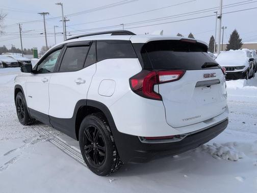 2024 GMC Terrain AWD AT4