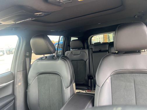 Velvet Red Pearlcoat 2026 Jeep Grand Cherokee L Altitude