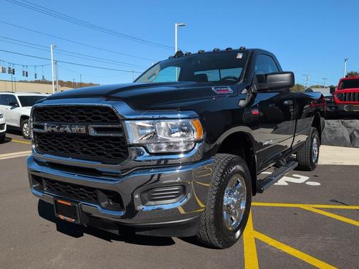 2019 RAM 2500 Tradesman Regular Cab 4x4 8' Box