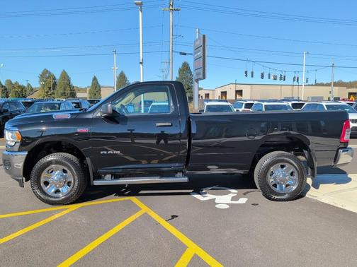 2019 RAM 2500 Tradesman Regular Cab 4x4 8' Box