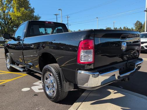 2019 RAM 2500 Tradesman Regular Cab 4x4 8' Box