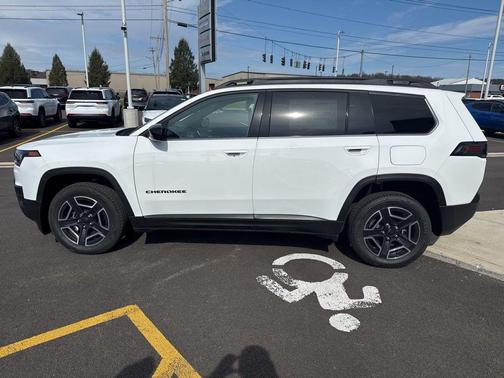 Bright White Clearcoat 2026 Jeep Cherokee Laredo 4x4