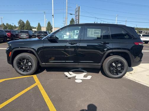 2025 Jeep Grand Cherokee Altitude