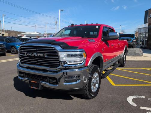 2021 RAM 3500 Laramie Crew Cab 4x4 8' Box