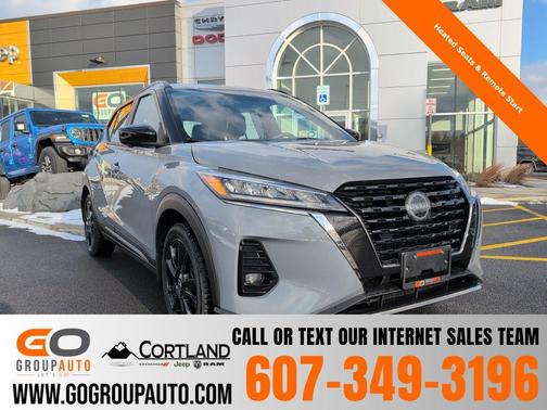 2022 Nissan Kicks SR