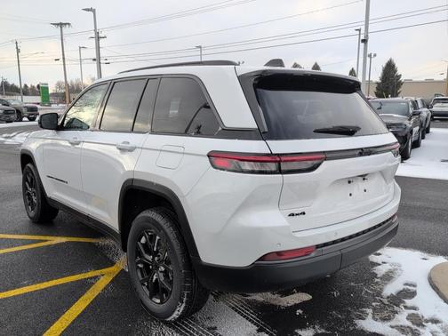 2026 Jeep Grand Cherokee Altitude