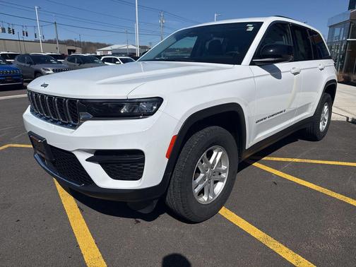 2023 Jeep Grand Cherokee Laredo