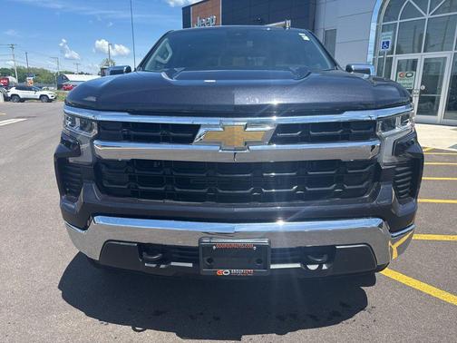 Dark Ash Metallic 2022 Chevrolet Silverado 1500 LT