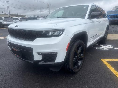 Bright White Clearcoat 2023 Jeep Grand Cherokee L Limited