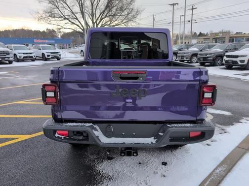 2026 Jeep Gladiator Sport S